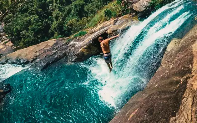 Upper Diyaluma Falls